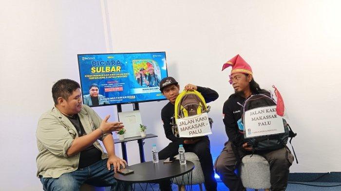 Ranal (tengah) dan Abdi (kenan) saat podcast di Tribun Sulbar, Jl Martadinata, Simboro, Mamuju, Minggu (29/9/2024).