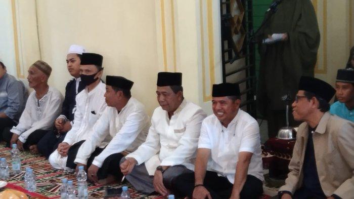 Sekda Polman Andi Bebas Manggazali hadiri acara maulid di Kabupaten Polman