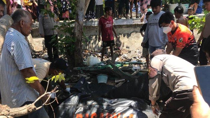 Sosok Mayat yang ditemukan oleh nelayan asal Majene, saat dievakuasi di Pantai Garogo, Minggu (3/11/2024).