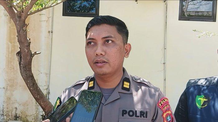 HASIL OTOPSI - Dokter Forensik RS Bhayangkara Mamuju, Iptu dr Andi Iqbal Iskandar menyampaikan hasil pemeriksaan terhadap jenazah Tamrin (55) anggota Satpol PP yang ditemukan tak bernyawand i tepi Pantai Karanamu, Tapalang, Mamuju pada Kamis (1/5/2025) dikarenakan serangan jantung