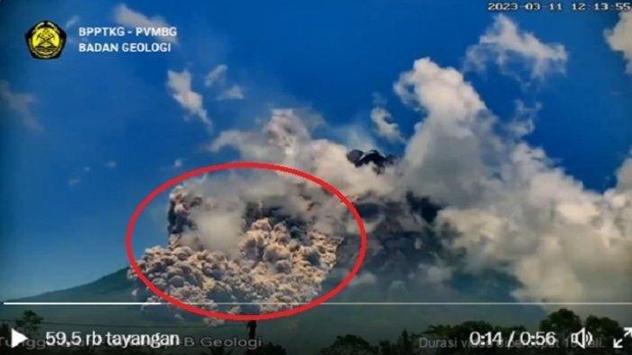 Tangkap layar video CCTV detik-detik erupsi Gunung Merapi, Sabtu (11/3/2023).(Ist)