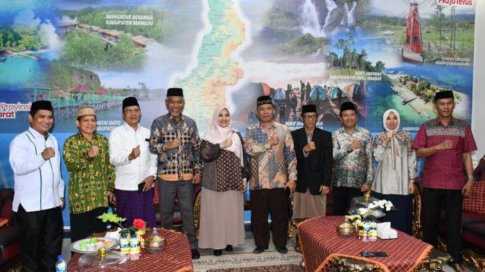 Tim Monev MUI Pusat silaturahmi dengan Pemprov Sulbar di rumah jabatan Gubernur Jl Abd Malik Pattana Endeng, Mamuju, Sabtu (28/9/2024)