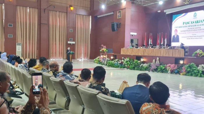 Ujian promisi dokter Bupati Mamuju Sutinah Suhardi di UIN Alauddin Makassar, Kamis 4 Juli 2024