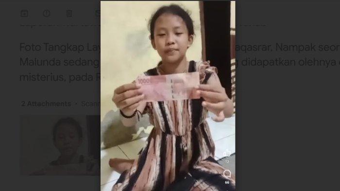 Unggahan FB Hatunnabaqasrar, nampak seorang pedagang di Malunda sedang memegang uang palsu yang didapatkan olehnya dari seorang pembeli misterius, pada Rabu (18/12/2024).
