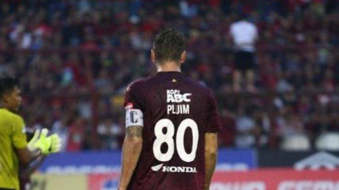 Potret Wiljan Pluim. Mantan kapten PSM Makassar Wiljan Pluim resmi berpisah dari klubnya setelah absen 7 laga.