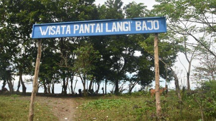 Wisata Pantai Langi' Bajo di Desa Kasoloang, Kecamatan Bambaira, Pasangkayu selalu sunyi meski di hari libur, Sabtu (25/1/2025)