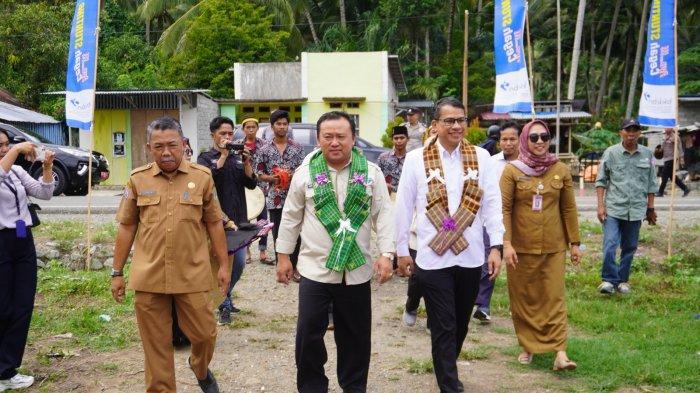 kegiatan pelayanan KB di area perbatasan, Senin (11/9/2023). Hadir dalam kegiatan ini, Pelaksana tugas (Plt) Kepala Perwakilan BKKBN Provinsi Sulawesi Barat, Rezky Murwanto dan Kepala Perwakilan BKKBN Provinsi Sulawesi Tengah, Tenny C. Soriton.