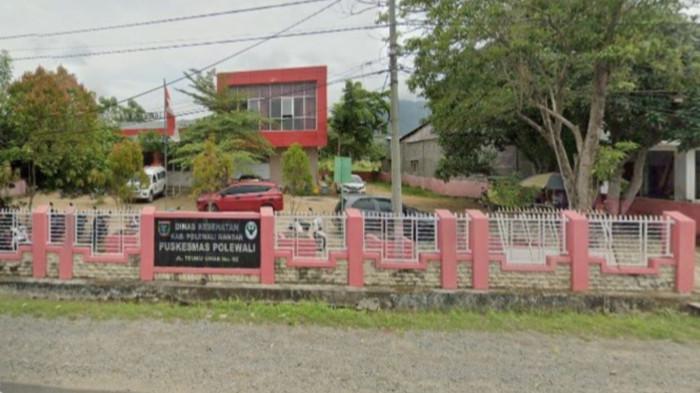 PASIEN VIRAL - Viral di media sosial video memperlihatkan seorang pria mengeluhkan pelayanan Puskesmas Polewali di Kabupaten Polewali Mandar (Polman), Sulawesi Barat (Sulbar), Sabtu (26/7/2025). Dalam video itu warga curhat lantaran petugas dianggap tidak menangani pasien dengan baik.
