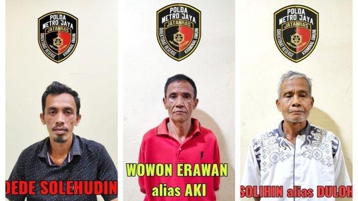 Ingat Wowon cs serial killer? Kabar terbaru pelaku pembunuhan berantai di Bekasi dan Cianjur tersebut kini dituntut hukuman mati. Tuntutan tersebut dibacakan oleh Jaksa Penuntut Umum (JPU) dalam persidangan pada Senin (2/10/2023).