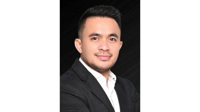 Caleg Dewan Perwakilan Rakyat Daerah (DPD) RI Daerah Pemilihan atau Dapil Sulawesi Tenggara (Sultra) La Ode Umar Bonte diperiksa Badan Pengawas Pemilu (Bawaslu) Kota Kendari Sultra.