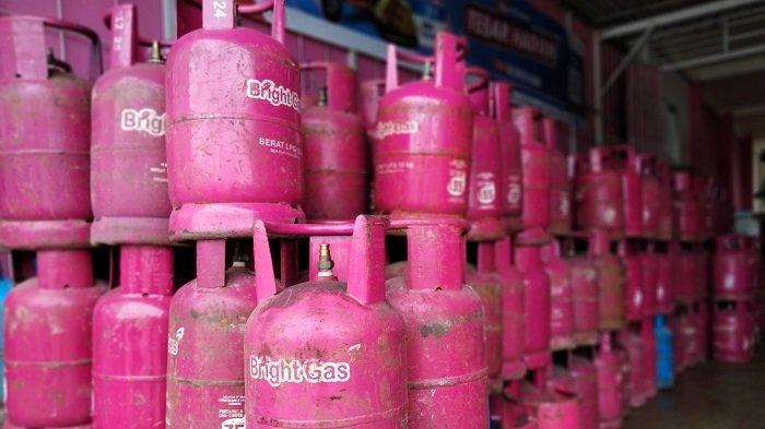 Terbaru harga elpiji hingga tarif listrik PLN yang ditetapkan pemerintah, resmi berlaku mulai Senin, 1 Juli 2024, di seluruh Indonesia. Simak penjelasan PT Pertamina Patra Niaga terkait harga liquefied petroleum gas (LPG) atau elpiji 5,5 kg dan 12 kg terbaru.