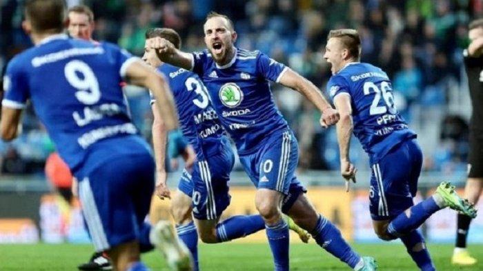 Nama Jiri Skalak masuk rumor calon pemain asing Persija Jakarta. Calon striker dan pemain sayap Macan Kemayoran.