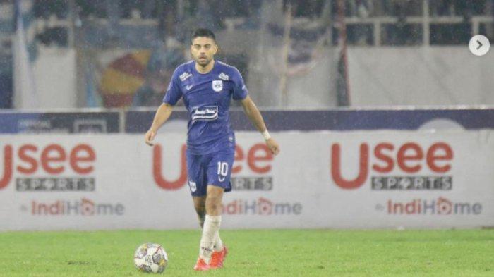 Vitinho salah satu pemain asing yang didatangkan PSIS Semarang musim lalu. Kabarnya salah satu nama bakal didepak pada putaran kedua BRI Liga 1 2023-2024.