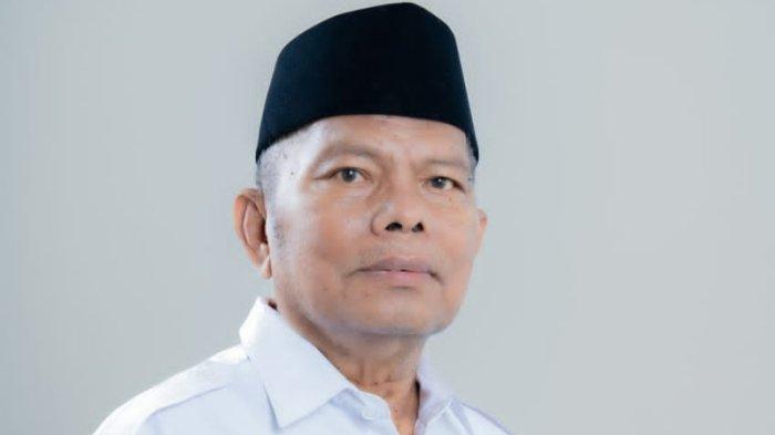 BUPATI BUSEL - Berikut profil Muhammad Adios calon Bupati Buton Selatan unggul Pemilihan Kepala Daerah atau Pilkada Busel 2024 Sulawesi Tenggara (Sultra). Simak pula biodata, harta kekayaan, sepak terjang kader Partai Gerindra tersebut. Muhammad Adios calon Bupati Busel meraih suara terbanyak berdasarkan hasil Pilkada Buton Selatan 2024, Provinsi Sultra.