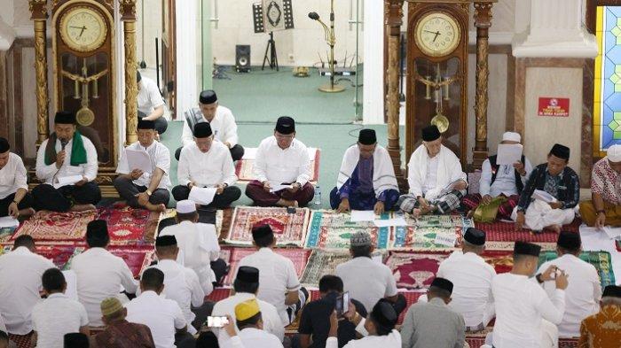 Pemkot Kendari Zikir di Masjid Al Kautsar Tutup Tahun 2025, Doakan Korban Sumatera dan Aceh