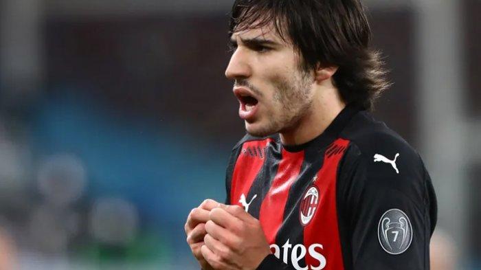 Gelandang AC Milan Sandro Tonali - Maaf Arsenal, Sandro Tonali sangat penting bagi AC Milan di Liga Italia Serie A dan Liga Champions, serta kompetisi lainnya di musim 2022/223.