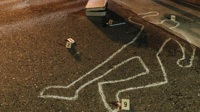 Ternyata anak perwira TNI AU, sosok mayat terbakar di Pangkalan Udara atau Lanud Halim Perdanakusuma, Jakarta Timur. Mayat terbakar yang ditemukan pada Minggu (24/09/2023) malam lalu ternyata adalah CHR (16).