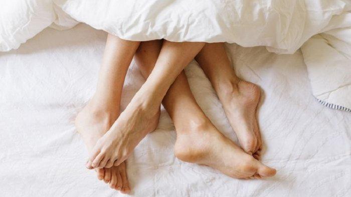 Kisah nyata anak setubuhi ibu kandung hingga 11 tahun, hubungan inses di Bukittinggi, Sumatera Barat, terjadi sejak anaknya masih Siswa SMA. Inses adalah hubungan seksual antara dua lawan jenis yakni pria dan wanita yang memiliki hubungan sedarah atau keluarga sangat dekat.