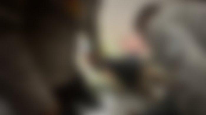 Seorang perempuan ditemukan meninggal dunia di salah satu BTN di Jalan Tunggala Kelurahan Anawai Kecamatan Wua-wua Kota Kendari, Sulawesi Tenggara (Sultra) Sabtu (5/8/2023).