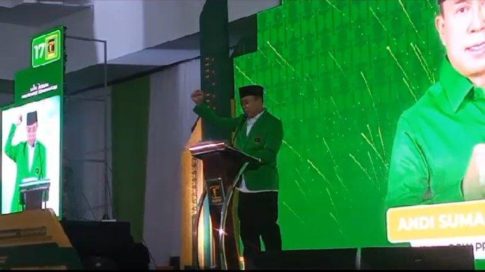 Berikut profil Andi Sumangerukka sosok purnawirawan jenderal TNI pimpin Dewan Pimpinan Wilayah Partai Persatuan Pembangunan Sulawesi Tenggara. ASR, akronim nama Sumangerukka, resmi dilantik sebagai Ketua DPW PPP Sultra di Hotel Claro Kendari pada Sabtu (15/07/2023).