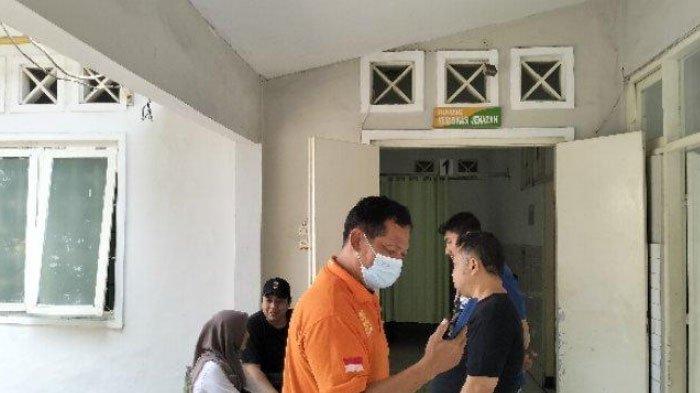 3 orang musisi usai minum alkohol disela manggung