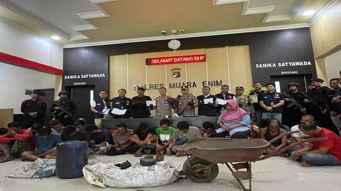 30 Pelaku Tambang Batu Bara Ilegal di Muara Enim Ditangkap, 202 Personel  Dikerahkan Kepung Lokasi - Tribunsumsel.com