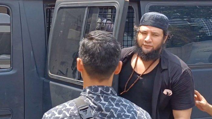 Ammar Zoni muncul, penampilan jadi sorotan.