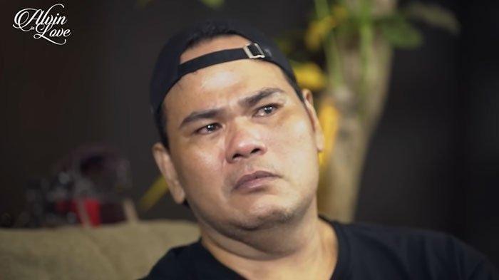 Artis Fahmi BO salah satu pemain Tukang Ojek Pengkolan belum lama ini mencurahkan pilunya tidak dianggap saat putranya menikah, Bukan jadi wali