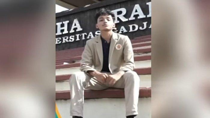 KEHIDUPAN ARGO- Ayah Argo, mahasiswa UGM telah meninggal dunia sejak ia masih duduk di bangku kelas 7 SD pada tahun 2014, sementara sang ibunda pengusaha kue.