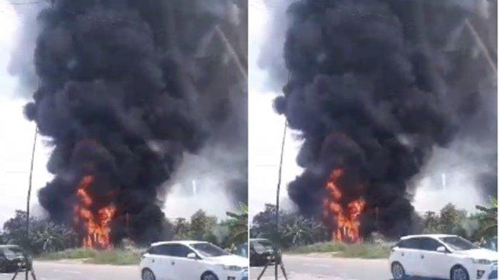 Kebakaran Gudang Minyak di Pemulutan Ogan Ilir, Sumsel, Selasa (1/8/2023)