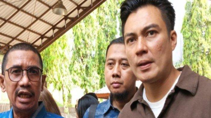Baim Wong yang kecewa melihat ketidakhadiran Paula Verhoeven itu melanjutkan sidang cerainya. Siap buktikan di persidangan soal perselingkuhan.