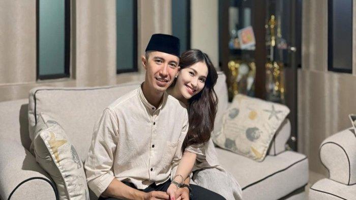 Berikut sederet fakta-fakta hubungan pedangdut Ayu Ting Ting dan Lettu Fardhana diisukan kandas.