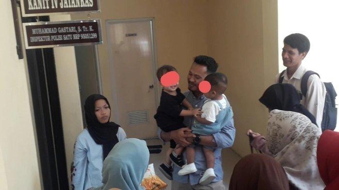 Dua keluarga Ibu Siti Mauliah dan Ibu Dian kembali dipertemukan dalam agenda melakukan bonding (membangun ikatan) pertama kali di Polres Bogor, Senin (4/9/2023).
