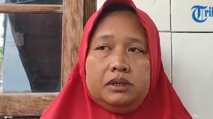 Ibu SNH (19), Rohmatun mengaku tak menyangka jika jasad perempuan muda yang informasinya viral di media sosial itu adalah anaknya.