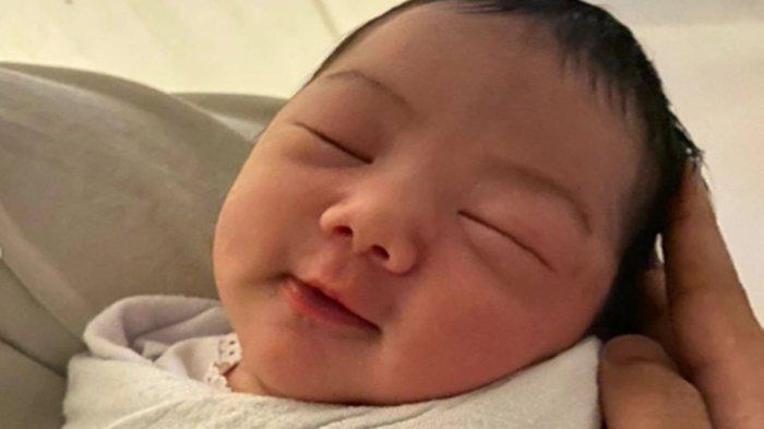 Inilah potret anak pertama Joshua lahir hari Senin (22/7/2024)