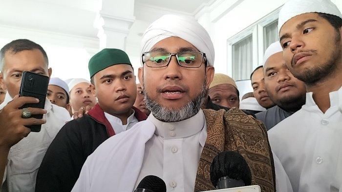 Inilah sosok Habib Abdullah adik Habib Hasan Bin Jafar Assegaf yang mendapat wasiat dari sang kakak sebelum meninggal dunia, menitipkan Majelis Taklim