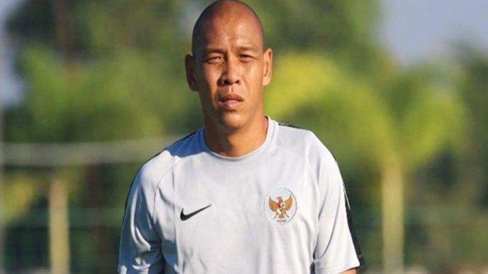 Inilah sosok pelatih Timnas U-16 Indonesia, Nova Arianto mengumumkan 23 pemain yang dibawa ke Piala AFF U16 2024 di Solo.