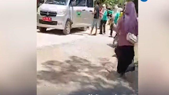 Insiden tanah longsor yang terjadi di lokasi tambang emas di Nagari Sungai Abu, Kecamatan Hiliran Gumanti, Kabupaten Solok memakan banyak korban.