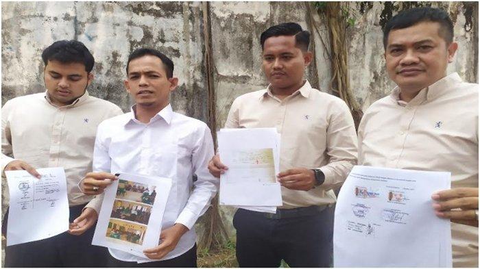 Kades Tanjung Makmur Kecamatan Pedamaran OKI Teguh Sugiarto membantah tudingan mengenai isu hilangnya sejumlah sapi dikelola BUMDes setempat, Selasa (17/10/2023).