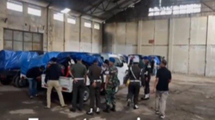 Kapendam V/ Brawijaya Kolonel Inf Rendra Dwi Ardani mengatakan, oknum anggota TNI Kopda AS diduga bersekongkol dengan tersangka EI yang merupakan warga sipil. Kini, Pomdam V/Brawijaya telah melakukan proses penyidikan terhadap Kopda AS. Sementara untuk penyidikan EI diserahkan ke Polda Metro Jaya dan Polda Jatim. Kasus ini merupakan pengembangan penyidikan dari tersangka EI. Pelaku menjadikan Markas Gudbalkir Pusat Zeni Angkatan Darat (Pusziad) di Buduran, Sidoarjo, Jawa Timur, sebagai lokasi penampungan kendaraan curian.