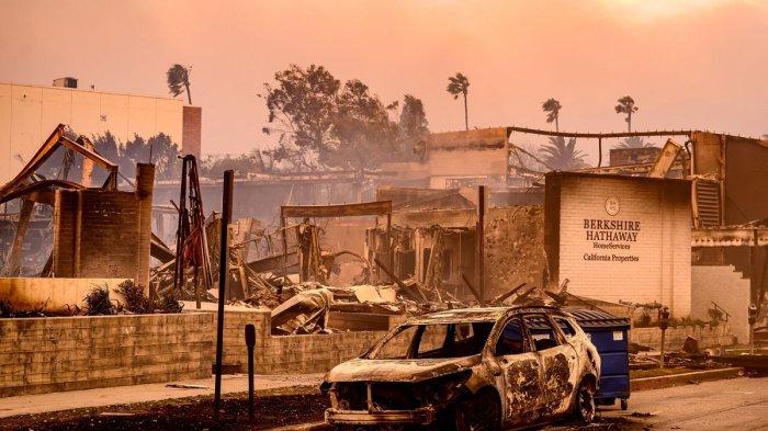 Kebakaran hutan Los Angeles menghanguskan 1.000 rumah mewah di Pacific Palisades, Rabu (8/1/2025). Sedikitnya lima orang tewas dalam bencana di kota terbesar kedua di Amerika Serikat ini.