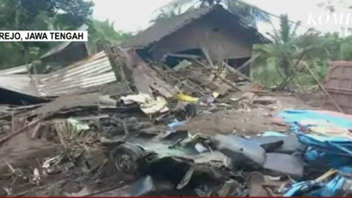 KECELAKAAN MAUT- Kecelakaan maut melibatkan sebuah truk dan angkot terjadi di Purworejo, jalur Purworejo menuju Magelang, Jawa Tengah, Rabu (7/5/2025), pukul 11.00 WIB