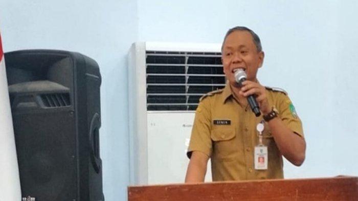 Kepala Kadisdikbud Jombang, Senen kini dinonaktifkan alias diberhentikan sementara dari dari jabatannya sebagai pejabat dinas pada Jumat (23/8/2024).