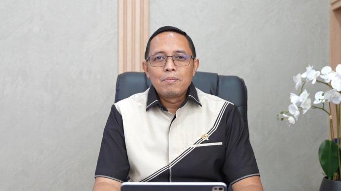 Kepala Kantor Komunikasi Kepresidenan/PCO Hasan Nasbi menjelaskan tanggapan Istana mengenai perlakuan Utusan Khusus Presiden RI yang meng Olok-olok tukang es dalam sebuah video, Rabu (4/12/2024).