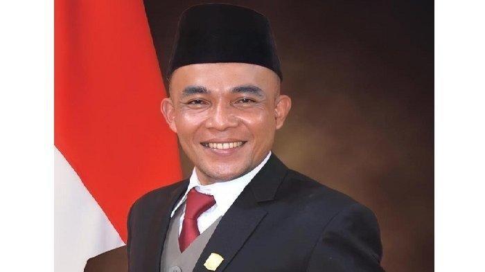 Ketua DPRD Kabupaten Solok Dodi Hendra yang diduga rudapaksa gadis remaja usia 18 tahun.