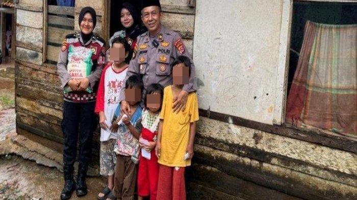 Kasubdit Gasum Direktorat Samapta Polda Banten, Kompol Jajang Mulyaman berkunjung ke kediaman empat anak yatim