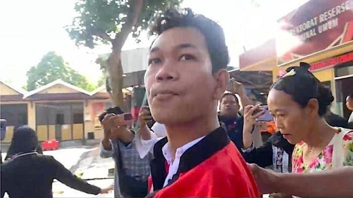 Kondisi tersangka kasus pelecehan, I Wayan Agus Suartama alias Agus Buntung diungkap pengacaranya.