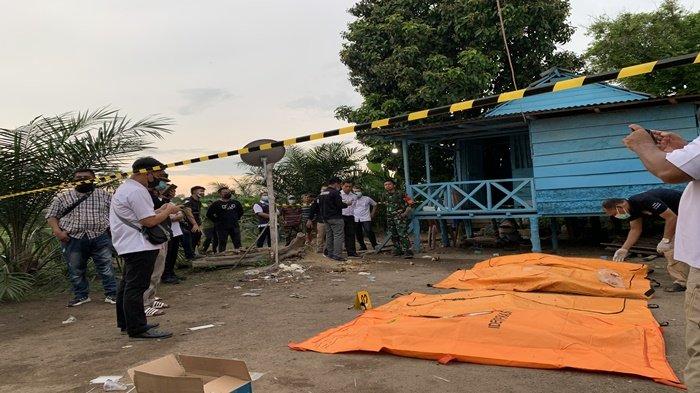 Kasus tewasnya satu keluarga di Muba, Sumsel masih jadi misteri. Beredar kabar, korban sebelumnya dikabarkan baru menjual tanah senilai Rp 200 juta