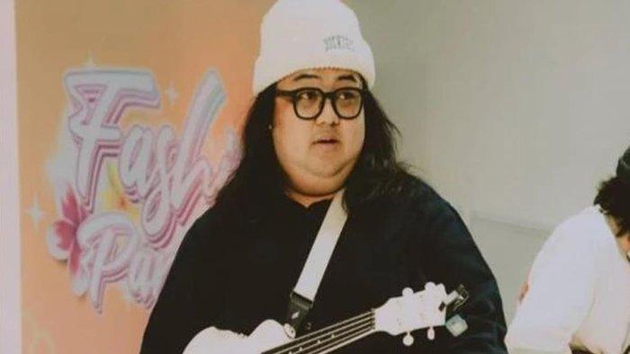 KABAR DUKA. Musisi Gusti Irwan Wibowo atau dikenal Gustiwiw meninggal dunia, Minggu (15/6/2025).