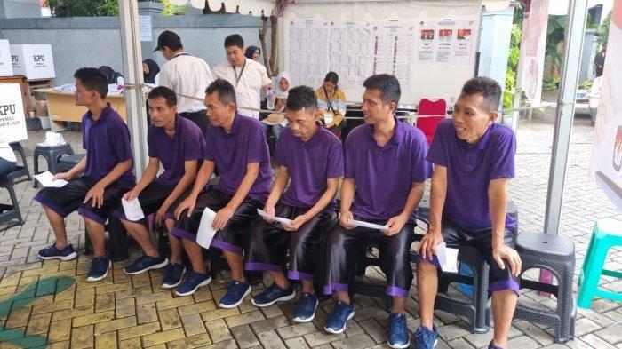 ODGJ Panti Sosial Bina Laras Jakarta Barat Nyoblos ke TPS